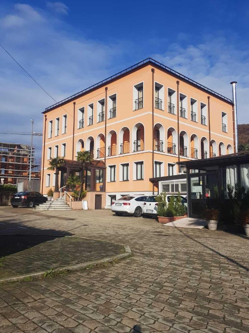Hotel Socrate Lavena Ponte Tresa Zewnętrze zdjęcie