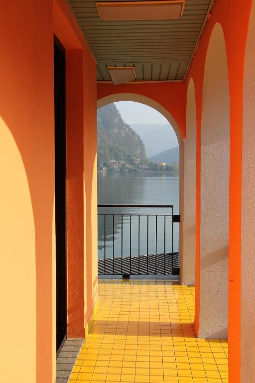 Hotel Socrate Lavena Ponte Tresa Zewnętrze zdjęcie