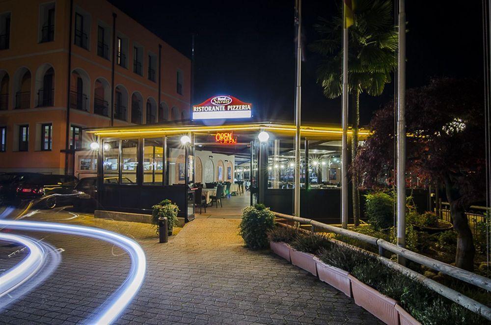 Hotel Socrate Lavena Ponte Tresa Zewnętrze zdjęcie